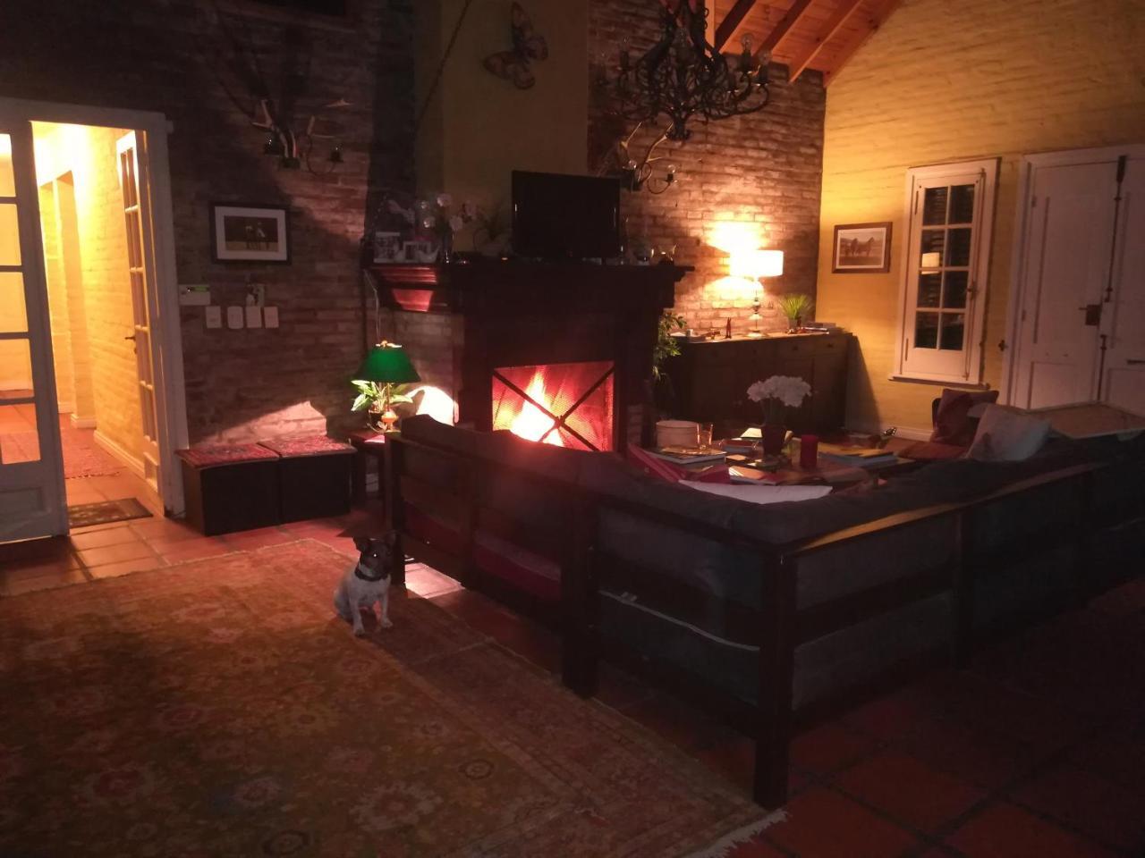 The Polo House Bed & Breakfast Pilar  Luaran gambar